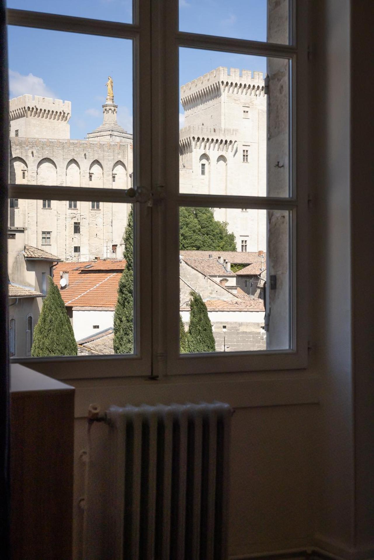 Avignon Intra-Muros, Vue Palais Des Papes Eksteriør billede